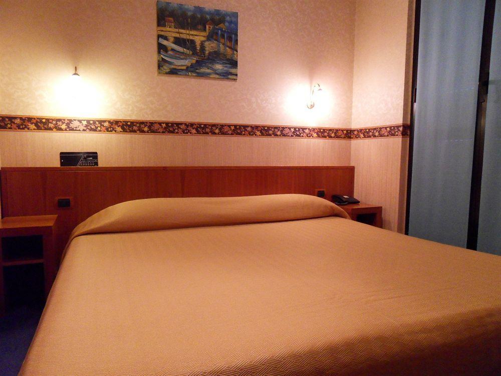 Hotel Roxy Milano Exterior foto